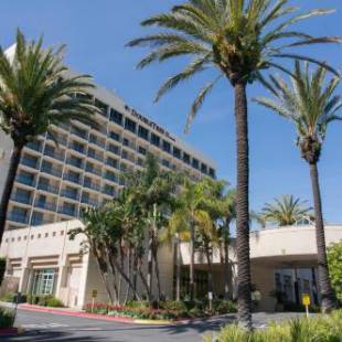Фотографии гостиницы 
            DoubleTree by Hilton Torrance - South Bay