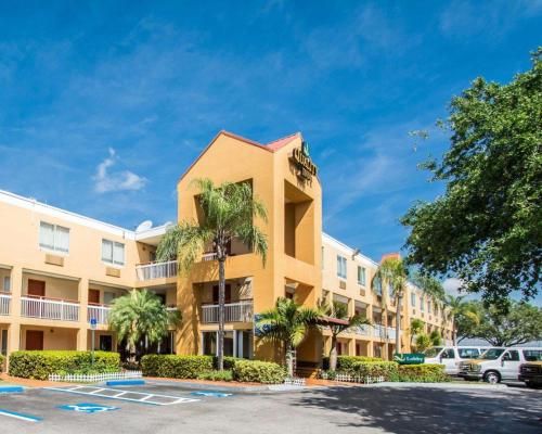Фотография гостиницы Quality Inn Miami Airport - Doral