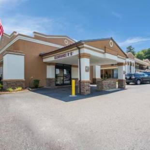 Фотографии гостиницы
Quality Inn