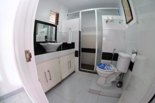 Фотография мини отеля L & M Hearthstones Lodge