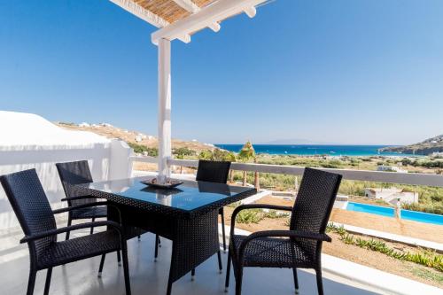 Фотография гостевого дома Mykonos4Islands Seaside Apartments