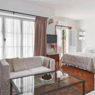 Фотографии мини отеля 
            La Petite Maison San Isidro