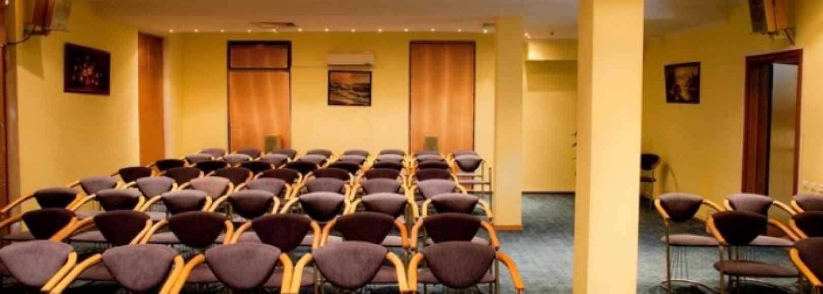 Фотография конференц-зала Прометей-клуб на 100 человек