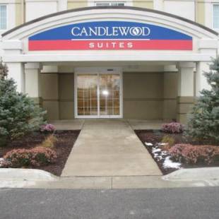 Фотографии гостиницы 
            Candlewood Suites Fort Wayne - NW, an IHG Hotel