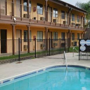 Фотографии мотеля
Best Economy Inn & Suites