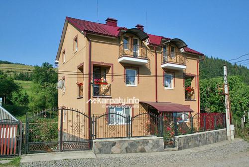 Фотографии мини отеля
Горная роса