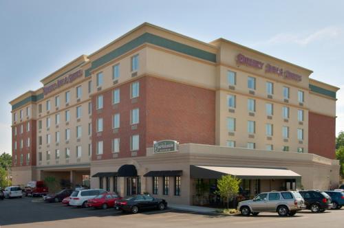 Фотография гостиницы Drury Inn & Suites St. Louis Forest Park