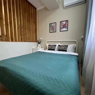 Фотография квартиры Апартаменты Студия Алма с  прекрасным видом на город