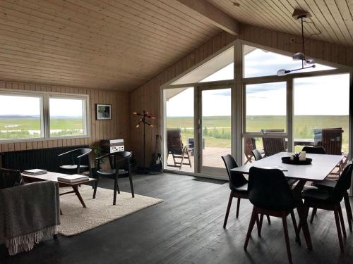 Фотография гостевого дома Hilltop Cabin Hekla - Golden Circle - Geysir - Mountain View