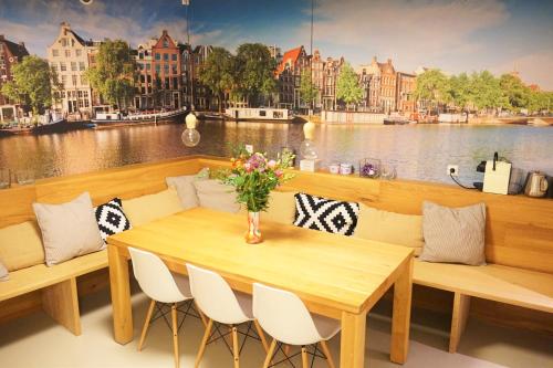 Фотографии апарт отеля
The Mansion