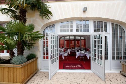 Фотография гостиницы Hôtel Restaurant Le Lion d'Or