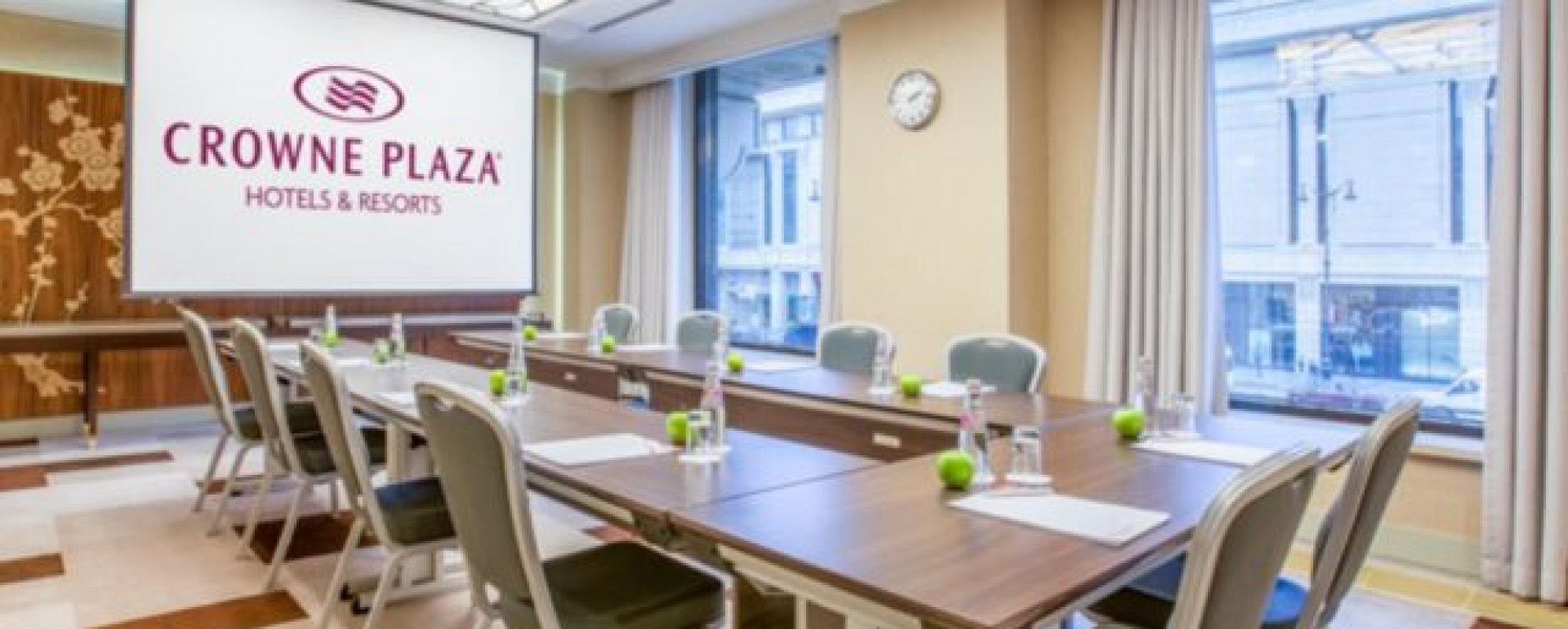 Фотографии конференц-зала Петергоф