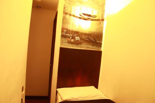 Фотография гостиницы Exhibition Court Hotel 4