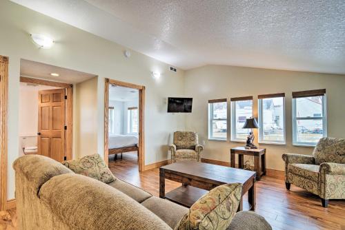 Фотографии гостевого дома
Waterfront Bay City Home with Dock and Boat Launch!