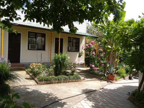 Фотография гостевого дома Зеленый Сад