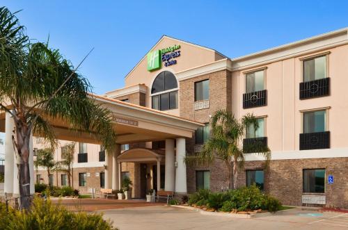 Фотография гостиницы Holiday Inn Express Hotel and Suites Fairfield-North, an IHG Hotel