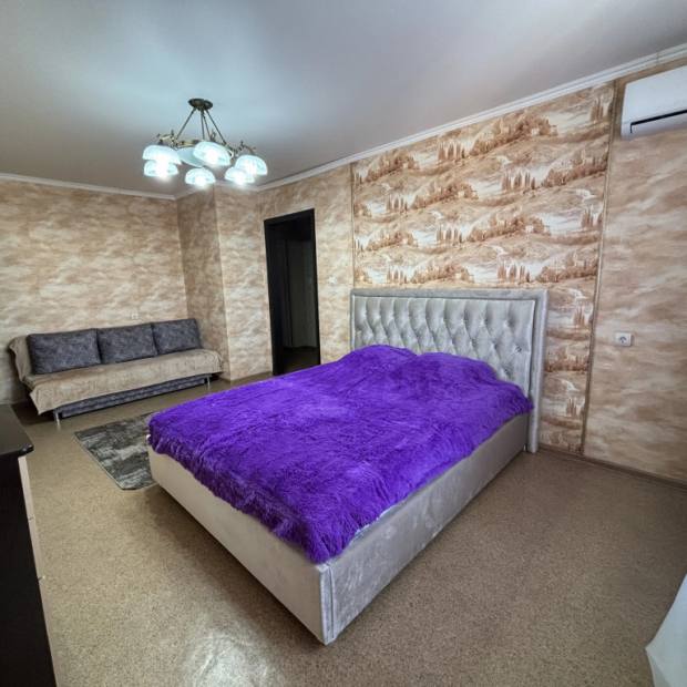 Фотографии квартиры 
            Квартира Улучшенная на Вахитова 23