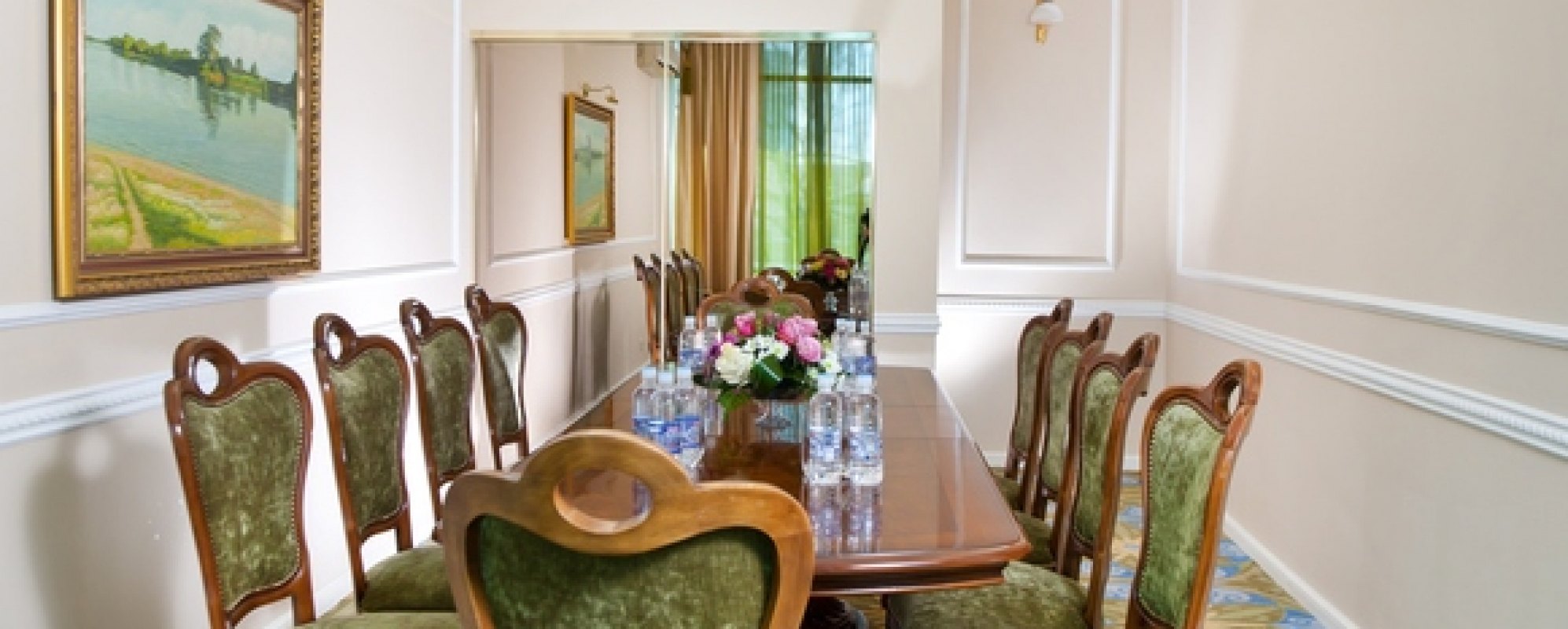 Фотографии конференц-зала Овальный кабинет