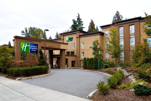 Фотография гостиницы Holiday Inn Express and Suites Surrey, an IHG Hotel