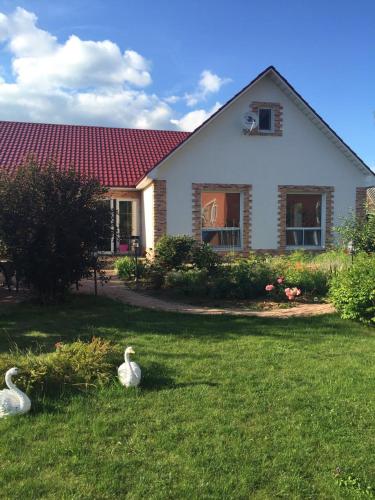 Фотографии гостевого дома
Загородный дом На Рябиновой