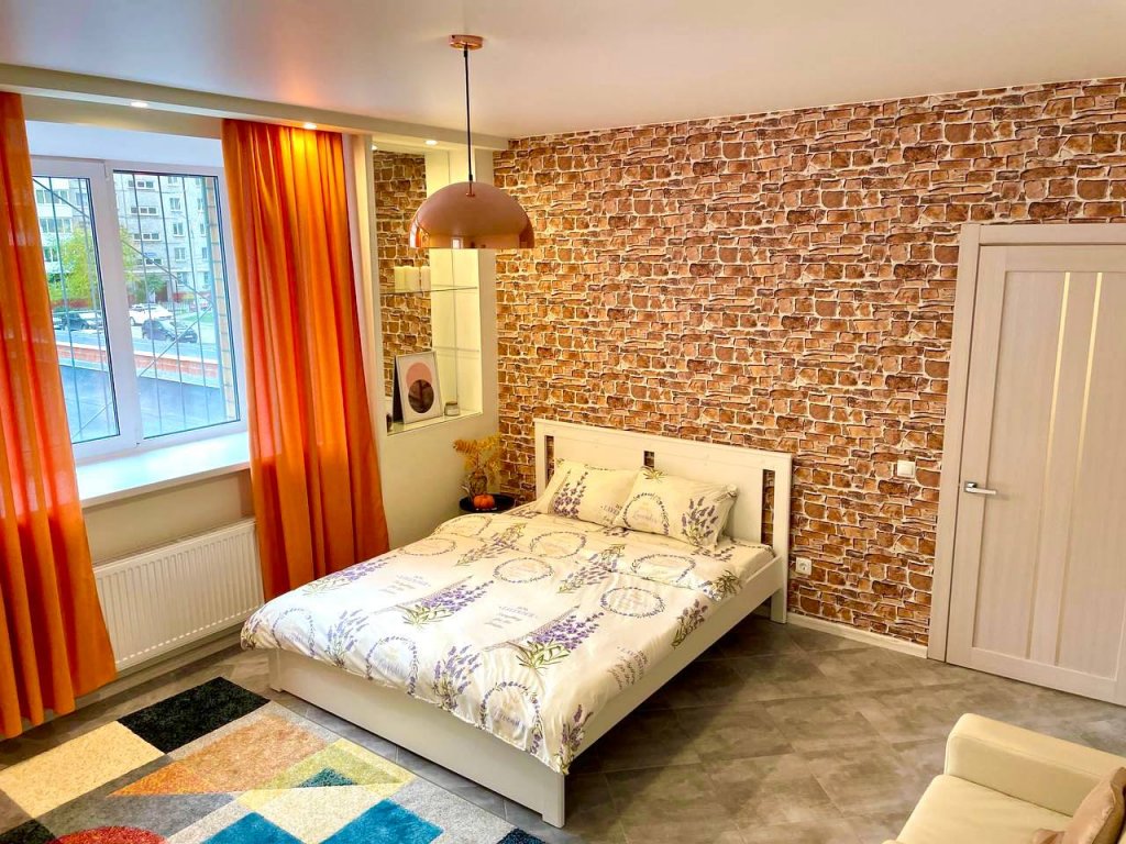 Фотография квартиры Апартаменты Яркая Квартира в Центре Города с Кофеваркой