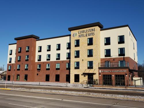 Фотография гостиницы Cobblestone Hotel & Suites - Appleton International Airport