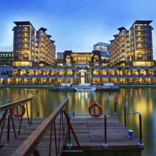 Фотографии гостиницы 
            ASTON Sentul Lake Resort & Conference Center