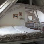 Фотография гостиницы Bed and Breakfast Gantrisch Cottage Ferienzimmer