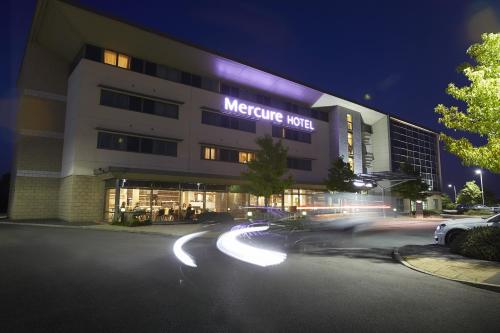 Фотография гостиницы Mercure Sheffield Parkway