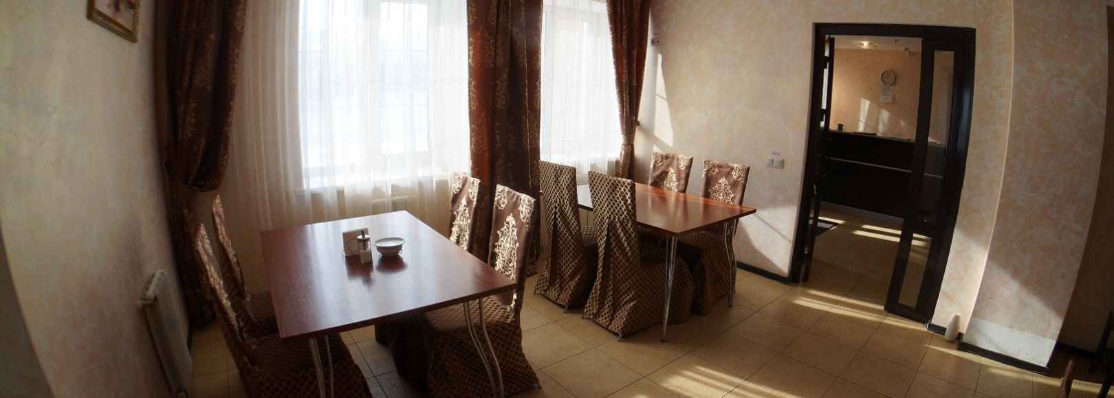 Фотография конференц-зала Курай