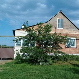 Фотография базы отдыха Дом на Бережного 22