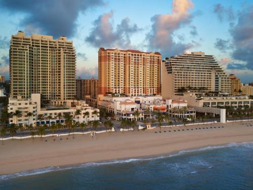 Фотография гостиницы Marriott's BeachPlace Towers