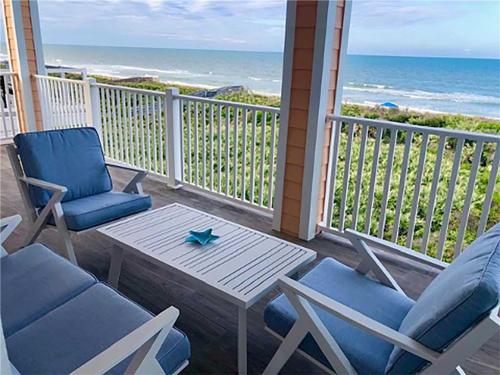 Фотография гостевого дома Coastal Heaven, 6 Bedrooms, Pool, Elevator, Sleeps 14