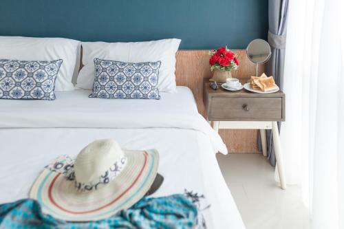 Фотографии гостиницы
The Sixteenth Naiyang Beach Hotel SHA Plus