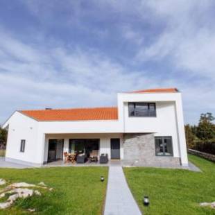 Фотографии гостевого дома
La llosina Vivienda Vacacional alquiler íntegro