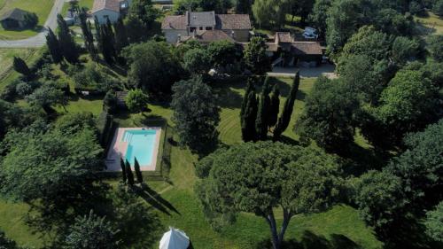Фотография мини отеля Villa Toscane - Atelier d'Artistes et B&B à 20 mn de Toulouse