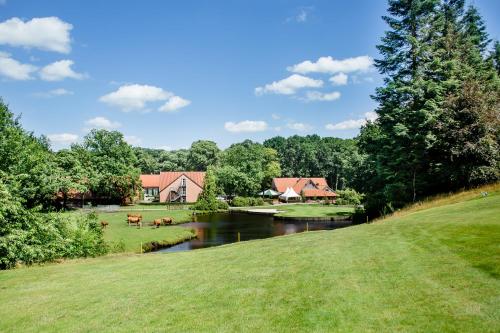Фотография гостиницы Golfpark Gut Düneburg