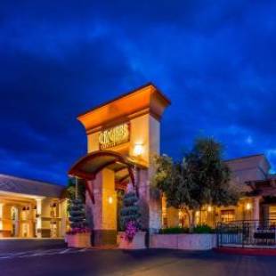 Фотографии гостиницы 
            Best Western Plus Hilltop Inn