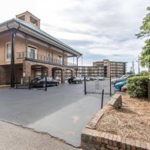 Фотографии гостиницы
Quality Inn Downtown Historic District