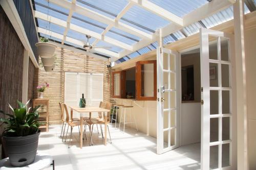 Фотография гостевого дома Wayfarers Cottage