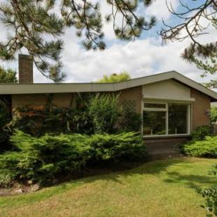 Фотографии гостевого дома
Spacious Holiday Home with Free WiFi in Julianadorp