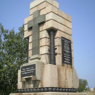Фотография Памятник героям парохода Веста