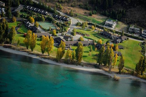 Фотография гостиницы Edgewater Hotel