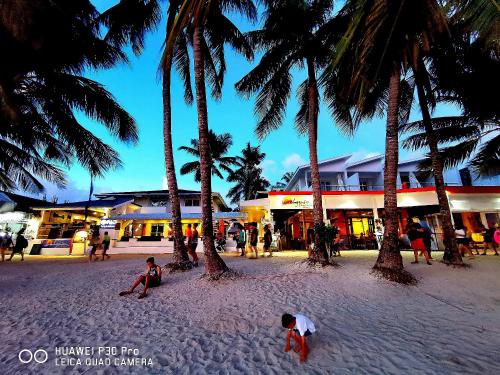 Фотография гостиницы Calypso Beach and Dive Resort