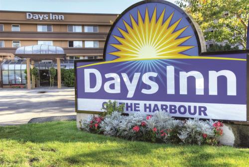 Фотография гостиницы Days Inn by Wyndham Victoria On The Harbour