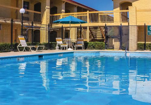 Фотографии гостиницы
Days Inn by Wyndham Sulphur West