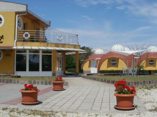Фотография гостевого дома Nautilus Étterem és Panzió