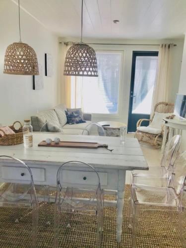 Фотографии гостевого дома
Kalajoen Hiekkasärkät Auringonsäde A1