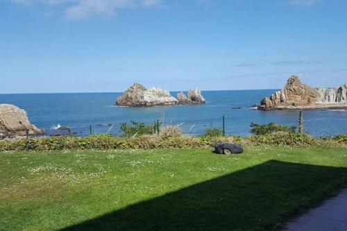 Фотография гостевого дома 5 bedrooms house at Cantabria 50 m away from the beach with sea view jacuzzy and enclosed garden