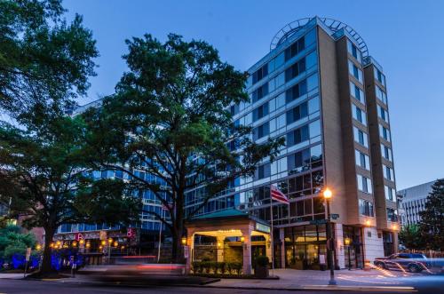 Фотографии гостиницы
Beacon Hotel & Corporate Quarters